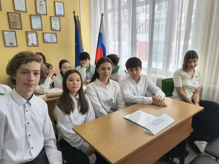 Учащиеся нашей школы приняли участие в интеллектуальной игре «Знатоки Югорского края».